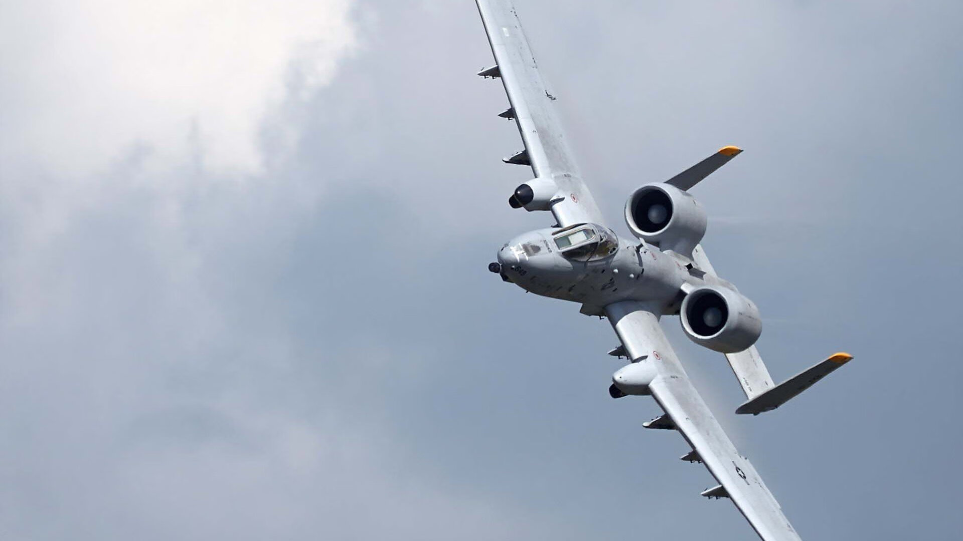 【哈珀连续多打点】费城人明星布莱斯·哈珀成比赛焦点，布莱斯-哈珀